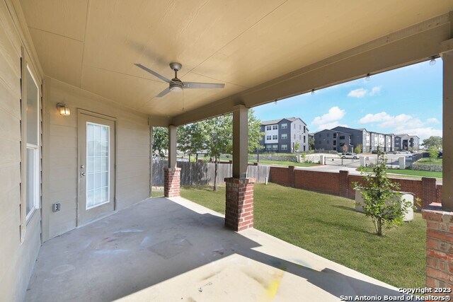 Building Photo - 9307 Mimosa Manor