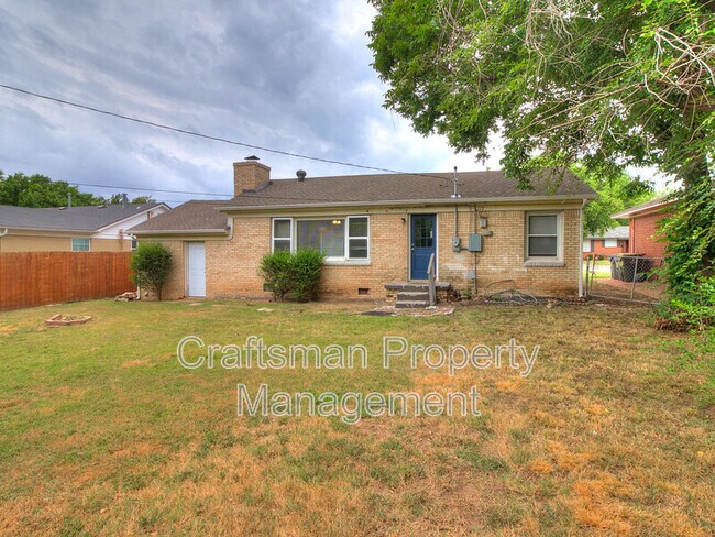 Building Photo - 1414 Oxford Way