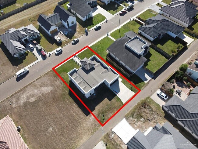 Building Photo - 31 Tierra Escondido