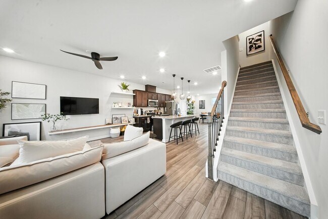 Building Photo - 5205 Invention Wy