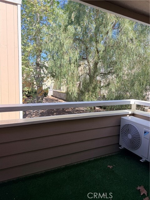 Building Photo - 23551 Ave La Caza