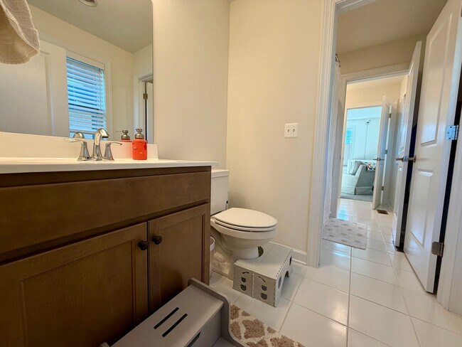 Building Photo - 1078 Delphi Ln