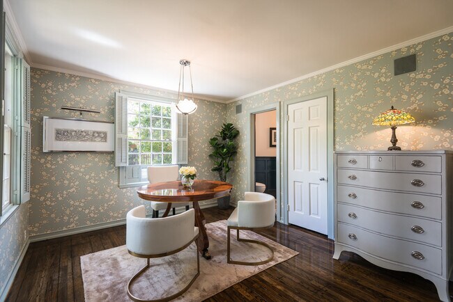 Building Photo - 919 RIVAS CANYON Rd