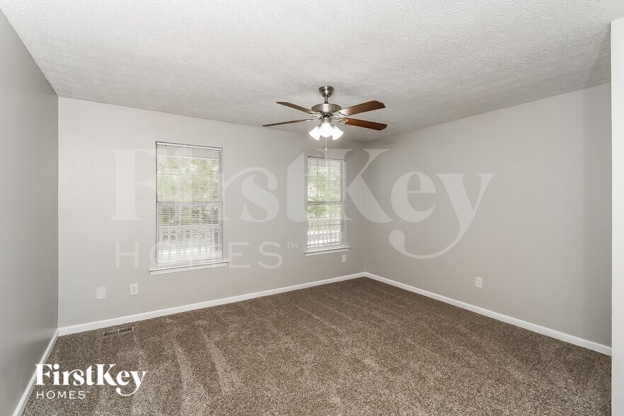 Building Photo - 95 Glenwood Ct