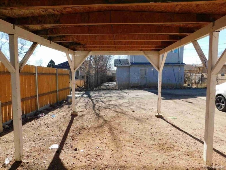 Building Photo - 1714 E 14th St