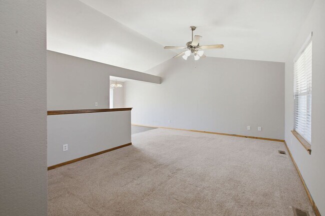 Building Photo - AVAILABLE NOW –   3 BD, 2 BA, 2 Car Garage - Pet Friendly | Wellington, CO