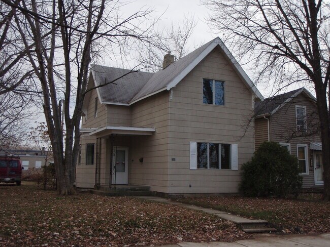 Primary Photo - 731 High St