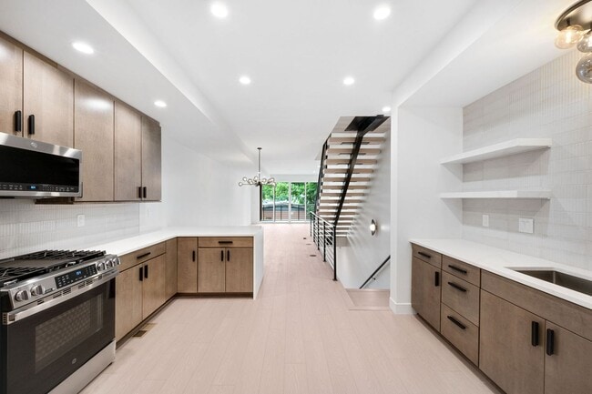 Building Photo - 6979 W 37th Ave