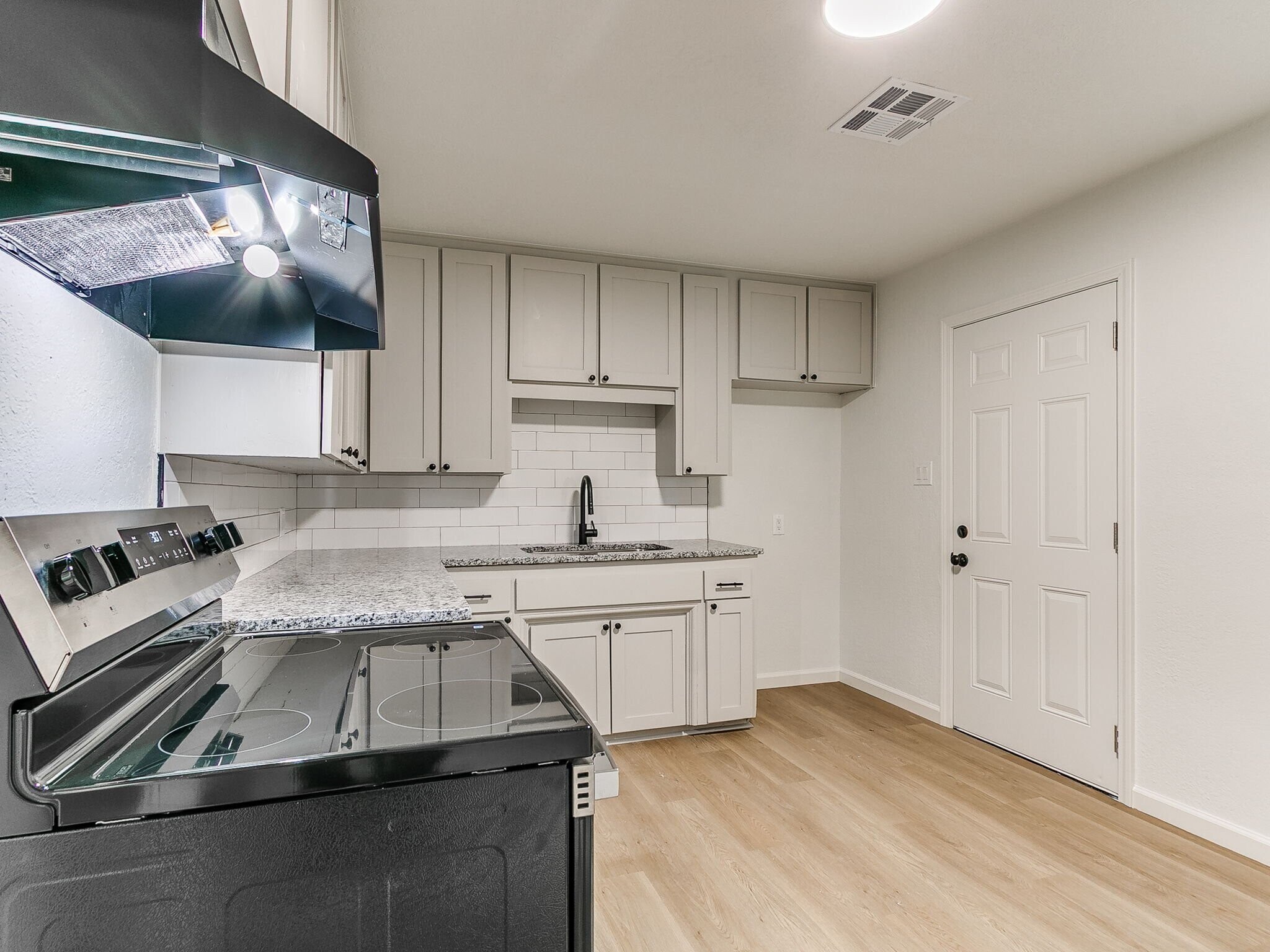 Building Photo - 911 Crabtree Cove