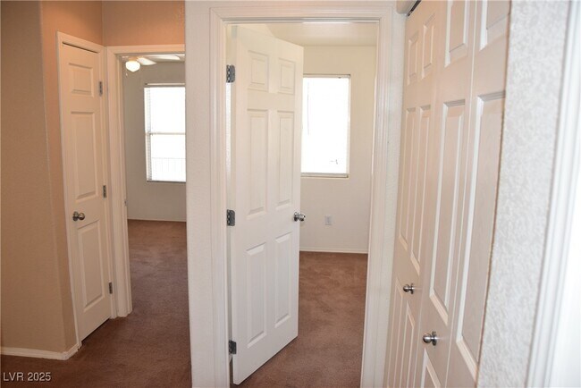 Building Photo - 8148 Finch Feather St