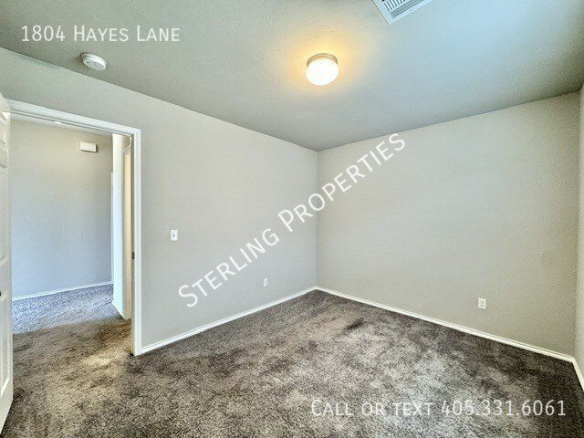 Building Photo - 1804 Hayes Ln