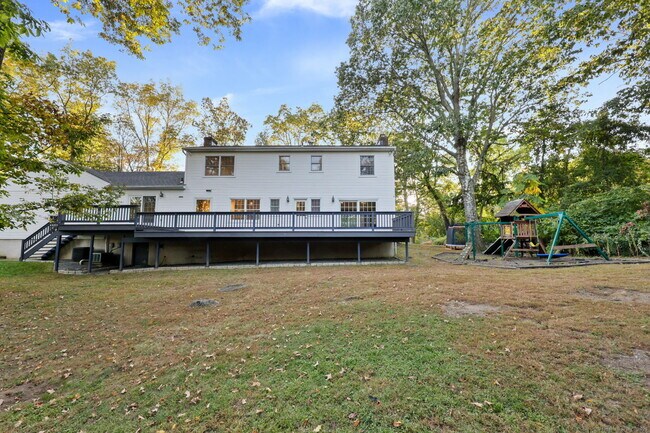 Building Photo - 35 Turner Dr