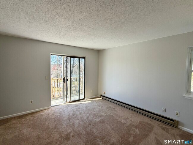 Building Photo - 84 Wilmot St