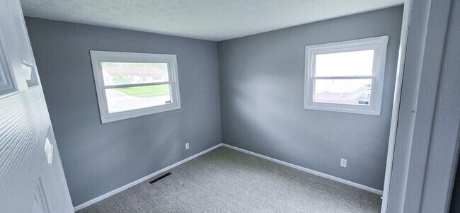 Building Photo - 5398 Inlet Dr