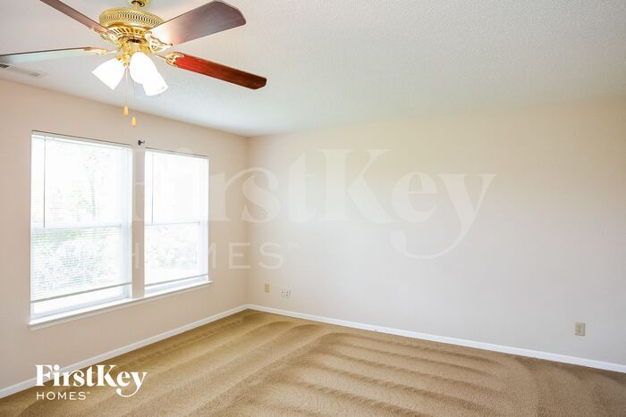 Building Photo - 12954 Old Glory Dr