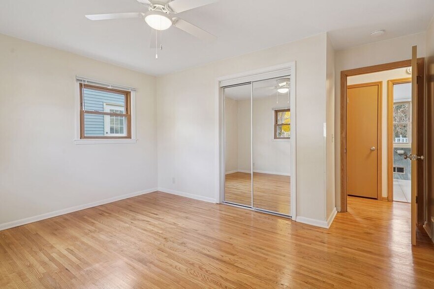 Building Photo - 3845 Douglas Dr N