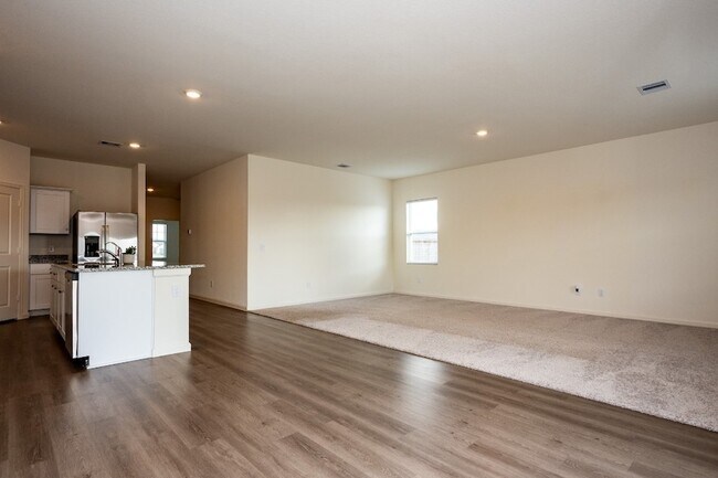 Building Photo - 5903 Grantgrala Dr