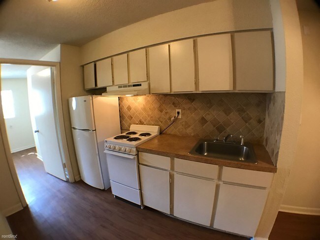 Building Photo - 4709 Harmon Ave