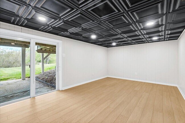 Building Photo - 7375 Freestate Dr