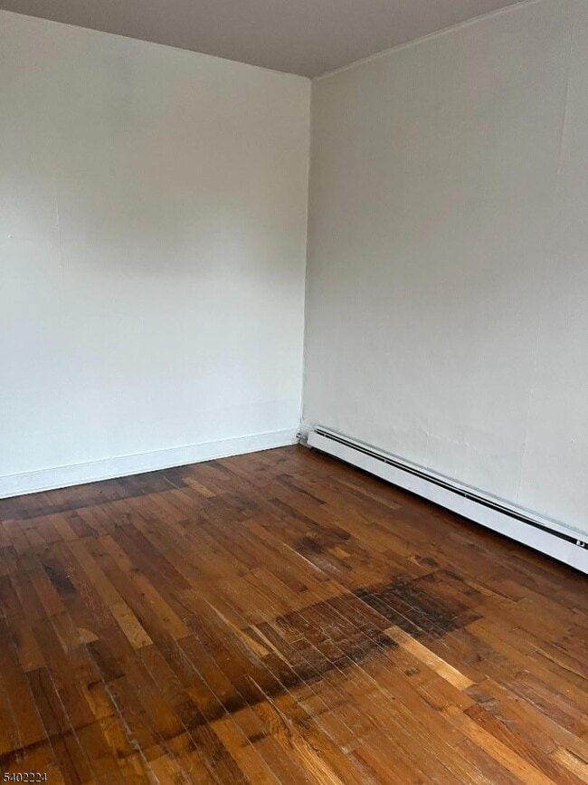 Building Photo - 66 Erie St