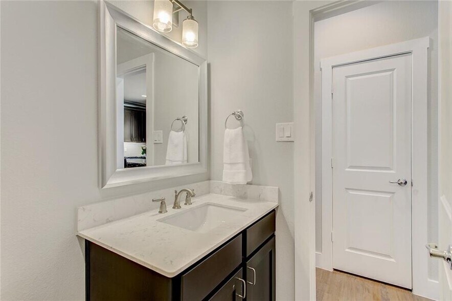 Building Photo - 1310 Rancho Mirage Dr