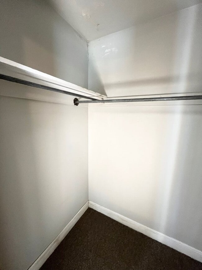 Building Photo - Charming 2 bedroom in Dunbar