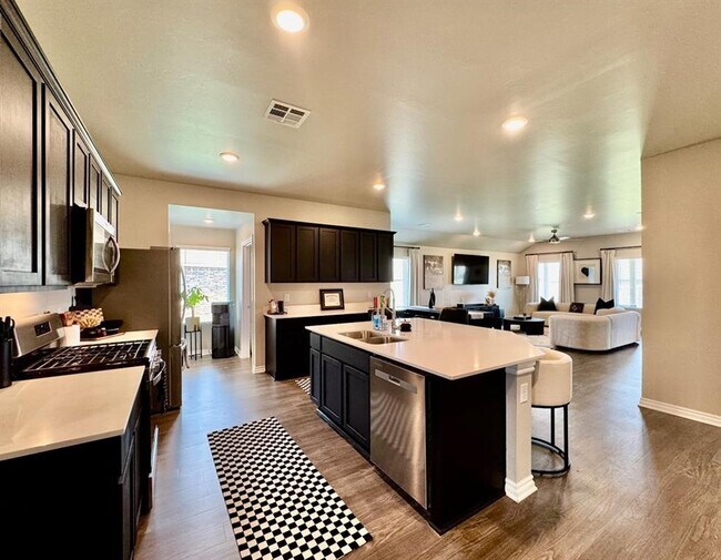 Building Photo - 2800 Stormy St