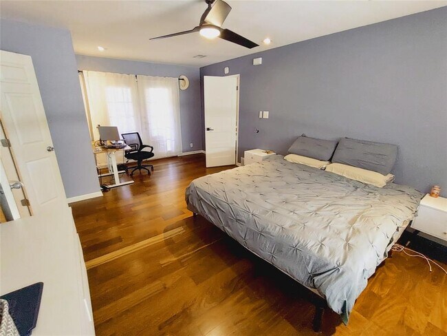 Building Photo - 7503 Chimney Corners