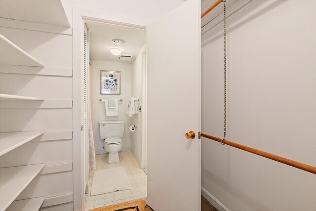 Building Photo - 100 Severn Ave