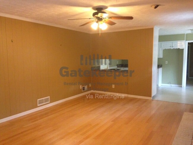 Building Photo - 105 Timberlane Trail