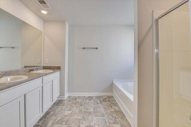 Building Photo - Trolley Run Rental - Aiken