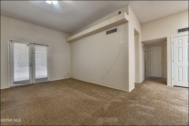 Building Photo - 11109 Loma Grande Dr