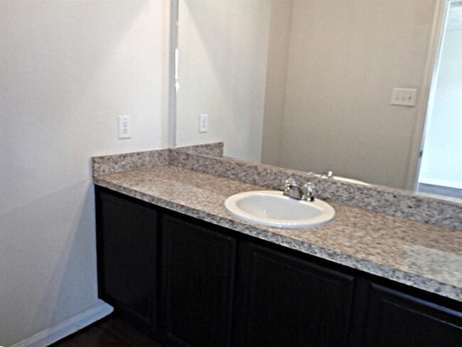 Building Photo - 3410 Maris Way
