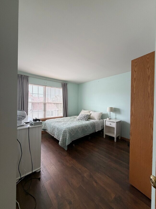 Building Photo - 1224 Georgetown Way