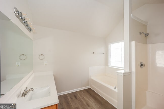 Building Photo - 752 Wood Bend Ct