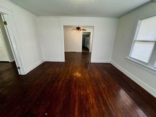 Primary Photo - 700 N Lamar St