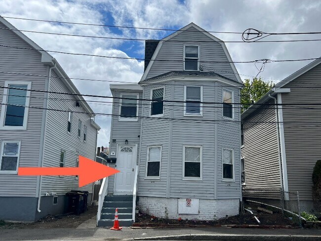 Building Photo - 14 Lathrop St