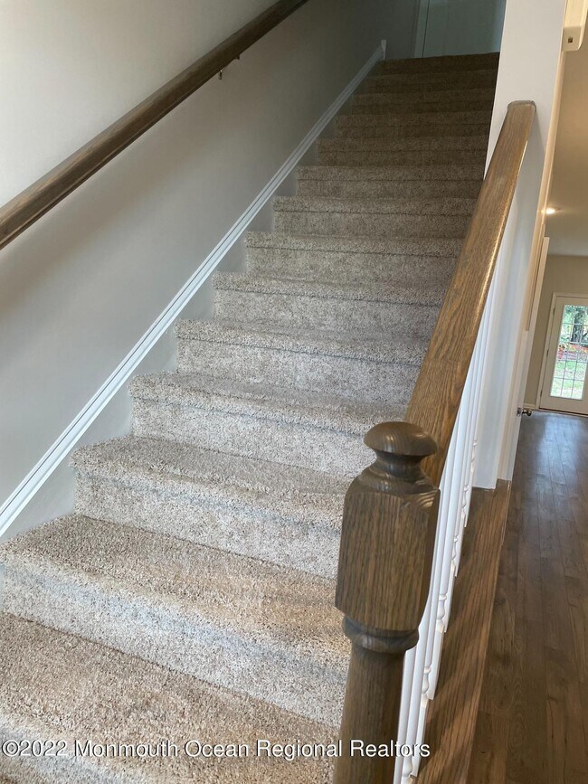 Building Photo - 54 Peregrine Way