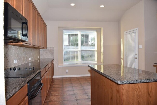 Building Photo - 6727 Oakman Ln