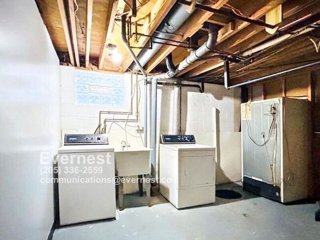Building Photo - 203 Alpine Village Dr