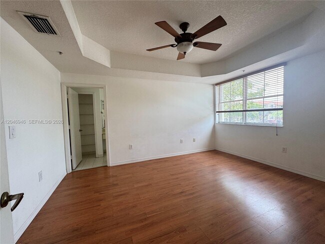 Building Photo - 6360 NW 114th Ave
