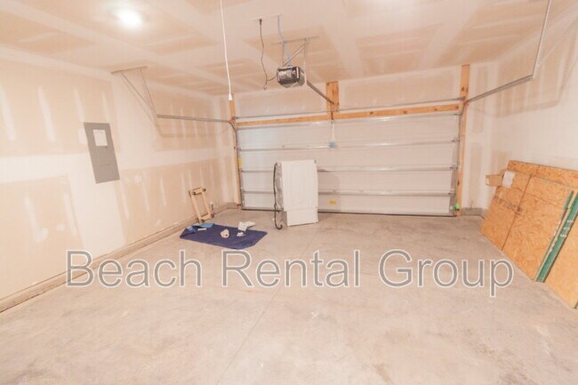 Building Photo - 540 Duvall St