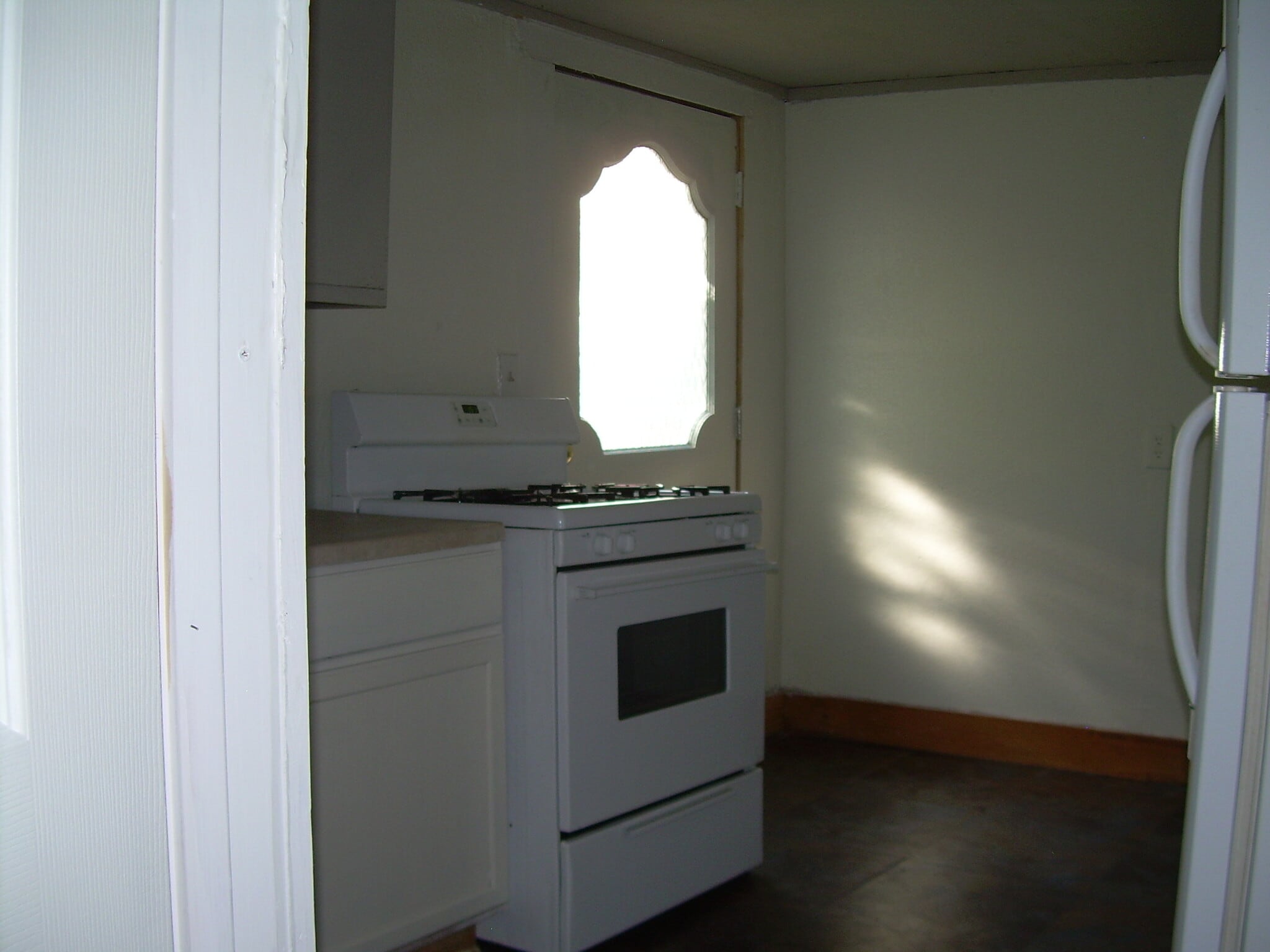 Building Photo - 803 Parkview Ave