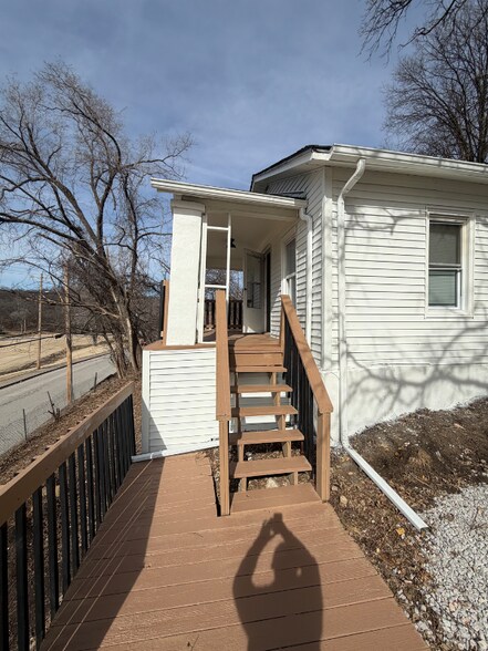 Building Photo - 625 N Main St