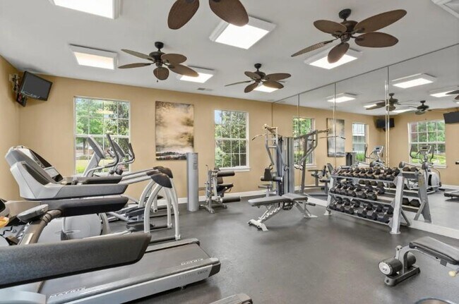 Building Photo - 405 Philip Blvd