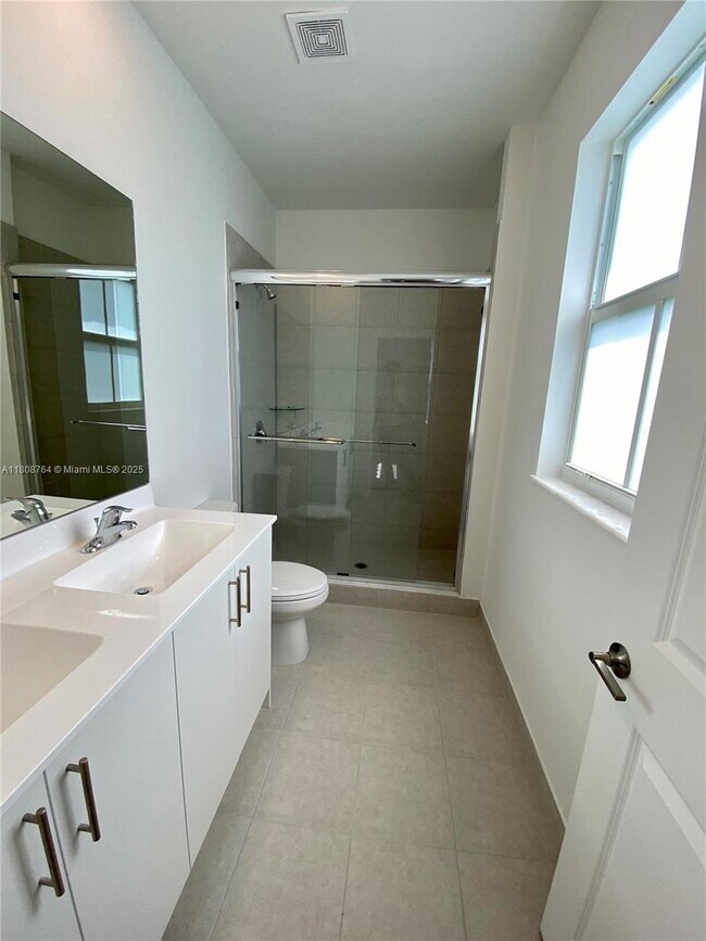 Building Photo - 4666 NW 120th Way