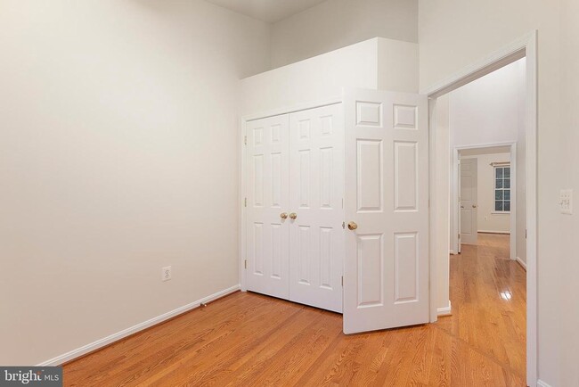 Building Photo - 4021 Fairfax Center Hunt Trail