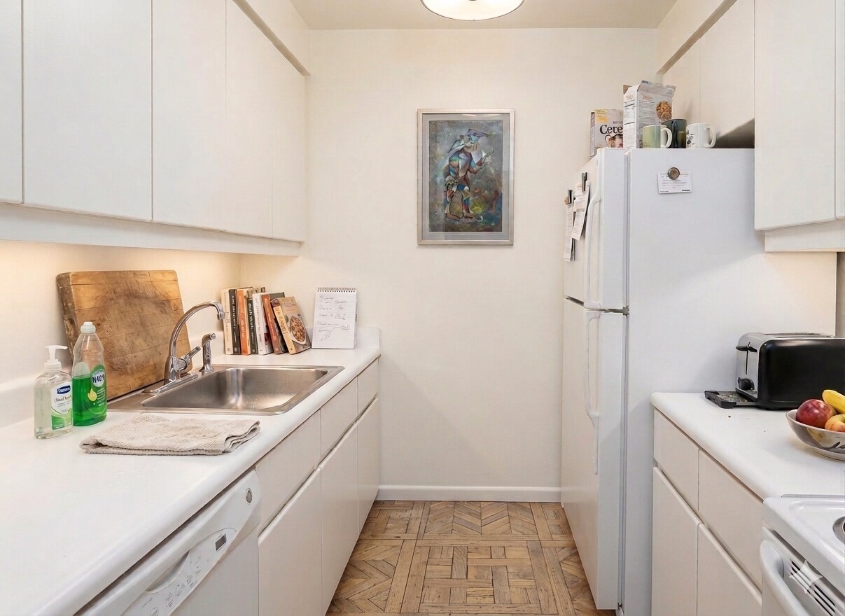 Building Photo - 630 1st Ave