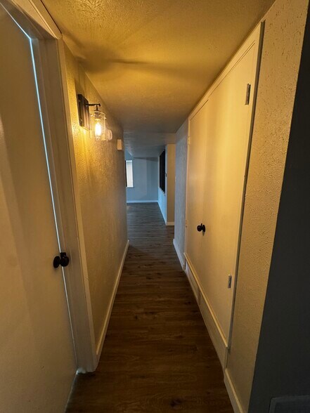 Building Photo - 7505 Whitewood Dr