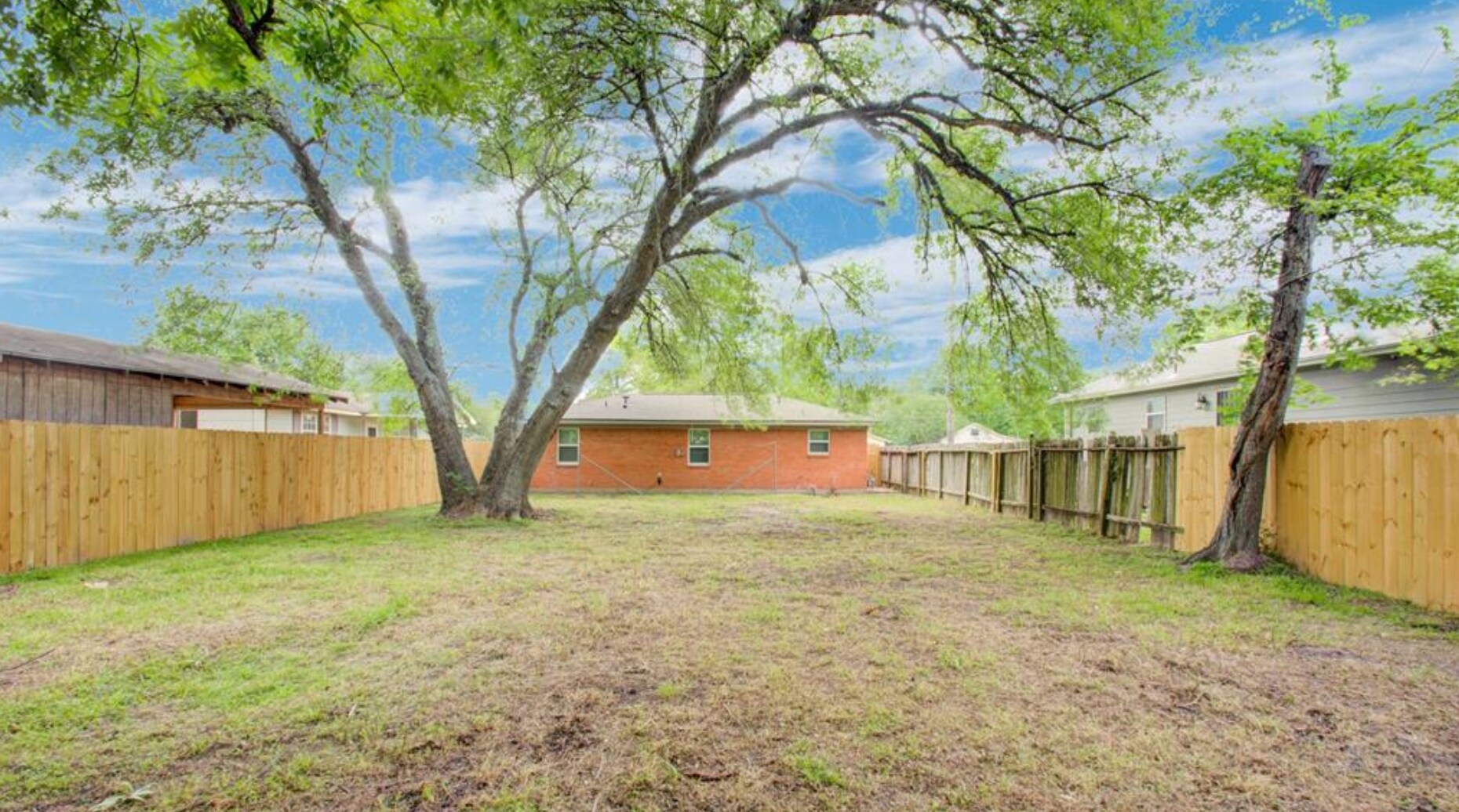 Building Photo - 4008 Vaughn Street